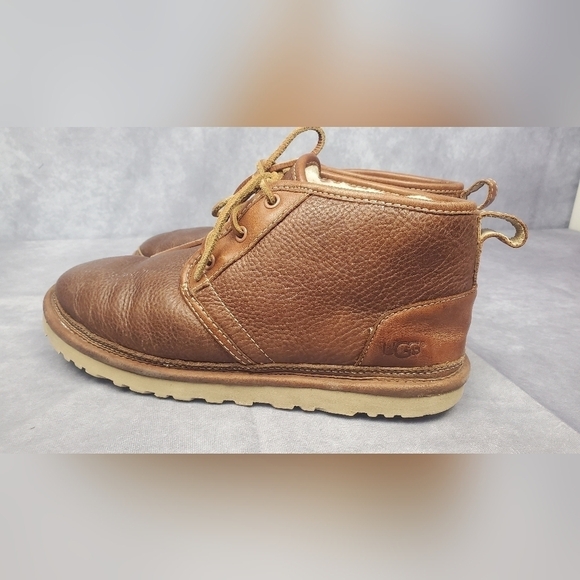 UGG Men's Neumel  Ankle Winter Faux Fur Leather  Boot Size 10 - Picture 1 of 14